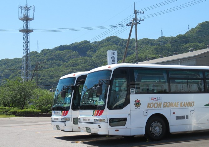 高知駅前観光　空港連絡バス車両