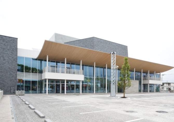 四万十市総合文化センター　しまんとぴあ