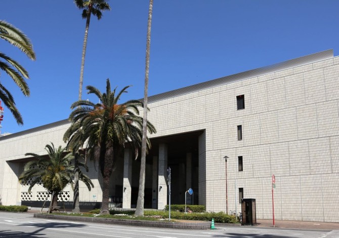 新来島高知重工ホール<br>(高知県立県民文化ホール)