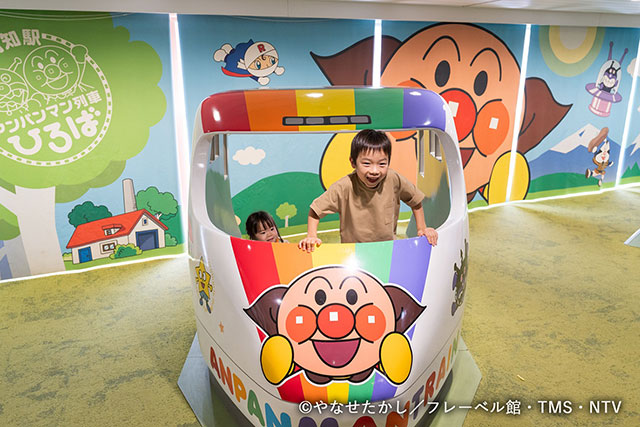 写真:JR四国アンパンマン列車1