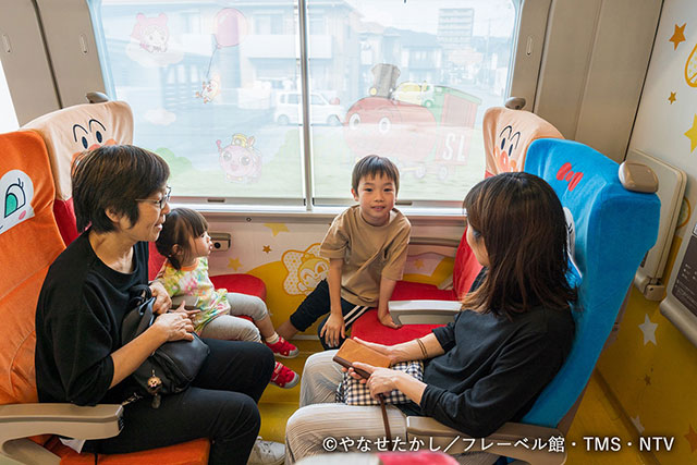 写真:JR四国アンパンマン列車2